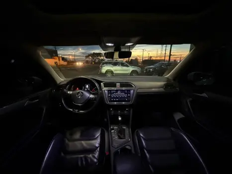 VOLKSWAGEN Tiguan 1.4 250 TSI TOTAL FLEX ALLSPACE TURBO AUTOMÁTICO TIPTRONIC, Foto 10 VOLKSWAGEN Tiguan 1.4 250 TSI TOTAL FLEX ALLSPACE TURBO AUTOMÁTICO TIPTRONIC, Foto 10