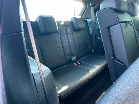 VOLKSWAGEN Tiguan 2.0 350 TSI TOTAL FLEX ALLSPACE R-LINE 4-MOTION TURBO AUTOM�TICO DSG, Foto 15