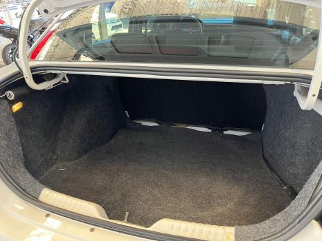 VOLKSWAGEN Voyage 1.0 4P FLEX, Foto 8