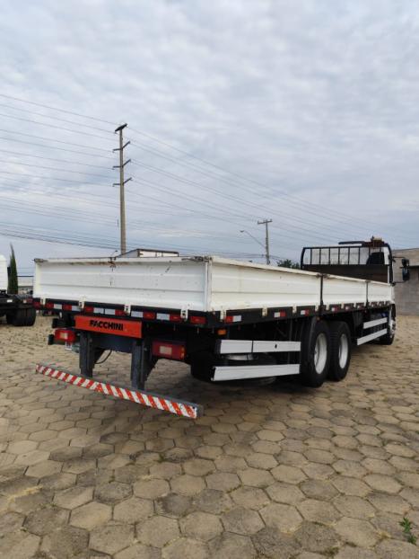 VOLVO VM 270 6X2 SRIE 10 ANOS, Foto 9