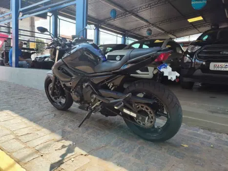 YAMAHA XJ6 600 SP, Foto 6