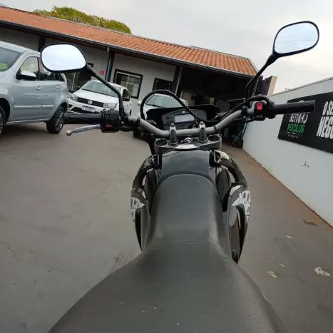 YAMAHA XTZ 250 LANDER, Foto 6
