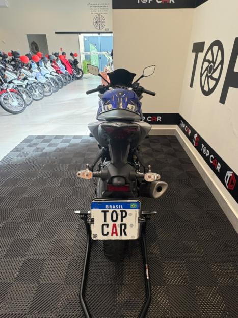 YAMAHA YZF R3 320 ABS, Foto 4