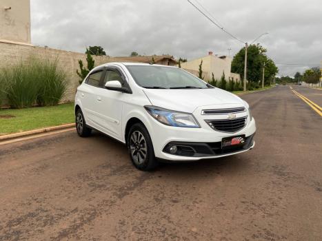 CHEVROLET Onix Hatch 1.4 4P FLEX LTZ, Foto 2