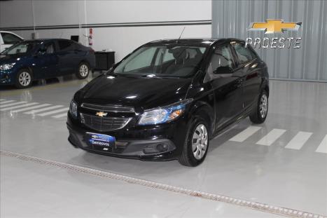 CHEVROLET Onix Hatch 1.4 4P FLEX LT, Foto 3