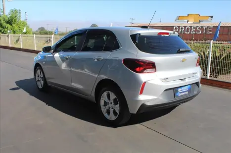 CHEVROLET Onix Hatch 1.0 12V 4P FLEX PREMIER TURBO AUTOMTICO, Foto 7
