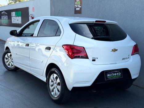 CHEVROLET Onix Hatch 1.0 4P FLEX JOY, Foto 3