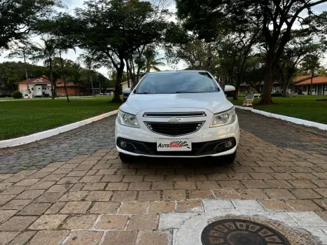 CHEVROLET Onix Hatch 1.0 4P FLEX LT, Foto 2