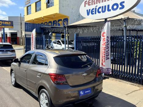 CHEVROLET Onix Hatch 1.4 4P FLEX LT, Foto 3