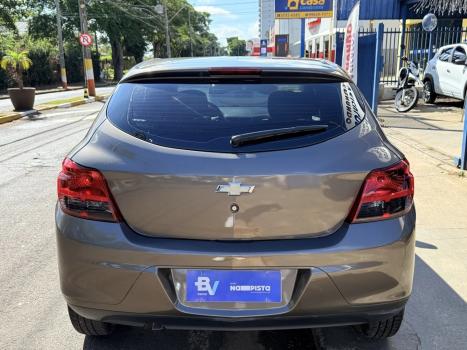 CHEVROLET Onix Hatch 1.4 4P FLEX LT, Foto 4