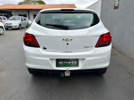 CHEVROLET Onix Hatch 1.4 4P FLEX LT, Foto 8