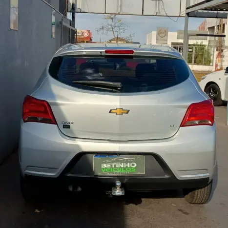 CHEVROLET Onix Hatch 1.0 4P FLEX LT, Foto 8