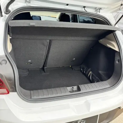 CHEVROLET Onix Hatch 1.4 4P FLEX LTZ, Foto 10