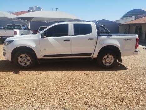 CHEVROLET S10 2.8 16V LS CABINE DUPLA 4X4 TURBO DIESEL, Foto 4