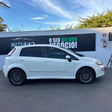 FIAT Punto 1.8 4P FLEX SPORTING DUALOGIC AUTOMATIZADO, Foto 5