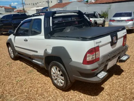 FIAT Strada 1.8 16V FLEX ADVENTURE LOCKER CABINE DUPLA, Foto 6