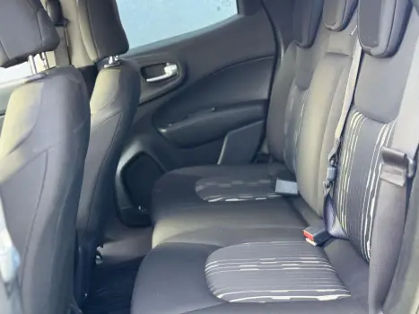 FIAT Toro 1.8 16V 4P FLEX FREEDOM AUTOMTICO, Foto 8