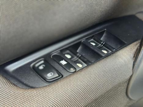 FIAT Toro 1.8 16V 4P FLEX FREEDOM AUTOMTICO, Foto 9