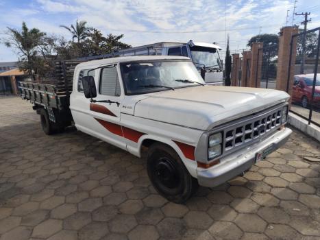FORD F-4000 3.9 MWM 229, Foto 3