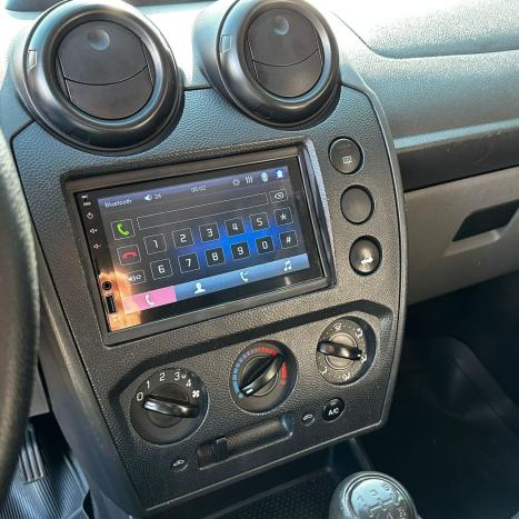 FORD Fiesta Hatch 1.6, Foto 12