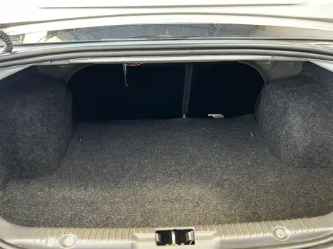 FORD Fiesta Sedan 1.0 4P, Foto 9