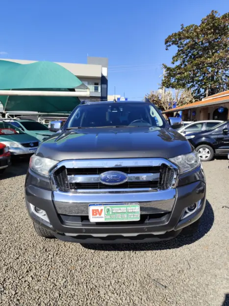 FORD Ranger 3.2 20V CABINE DUPLA 4X4 LIMITED TURBO DIESEL AUTOMTICO, Foto 2