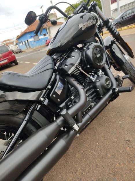 HARLEY DAVIDSON Softtail Street Bob 1800, Foto 2