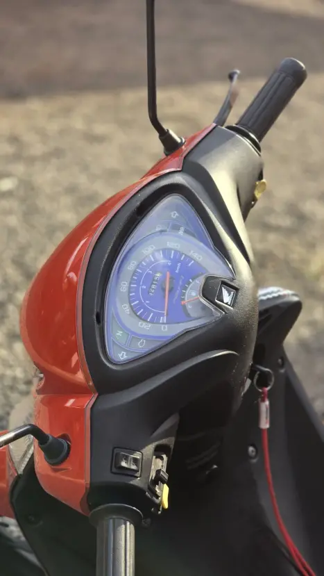 HONDA Biz 100 +, Foto 6