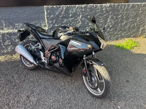 HONDA CBR 250 R, Foto 4