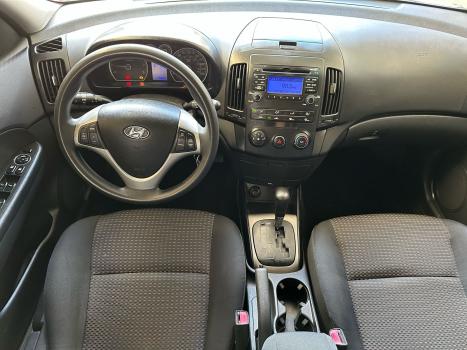 HYUNDAI I30 2.0 16V 4P, Foto 3