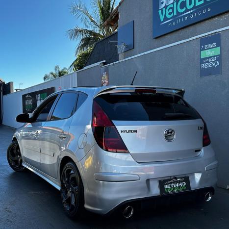 HYUNDAI I30 2.0 16V 4P, Foto 3