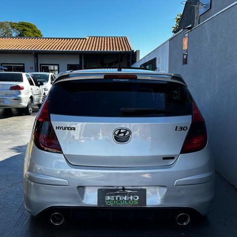 HYUNDAI I30 2.0 16V 4P, Foto 6
