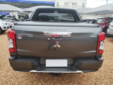 MITSUBISHI L 200 Triton 2.4 16V SPORT HPE 4X4 CABINE DUPLA TURBO DIESEL AUTOMTICO, Foto 7