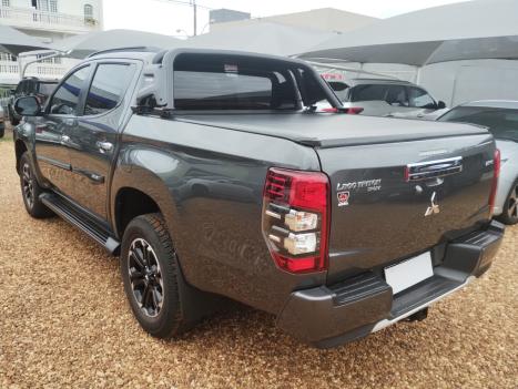 MITSUBISHI L 200 Triton 2.4 16V SPORT HPE 4X4 CABINE DUPLA TURBO DIESEL AUTOMTICO, Foto 8