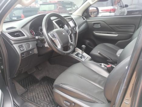 MITSUBISHI L 200 Triton 2.4 16V SPORT HPE 4X4 CABINE DUPLA TURBO DIESEL AUTOMTICO, Foto 12