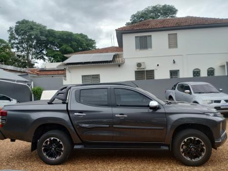 MITSUBISHI L 200 Triton 2.4 16V SPORT HPE 4X4 CABINE DUPLA TURBO DIESEL AUTOMTICO, Foto 4