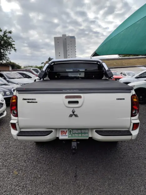 MITSUBISHI L 200 Triton 3.2 16V HPE 4X4 CABINE DUPLA TURBO DIESEL INTERCOOLER AUTOMTICO, Foto 8