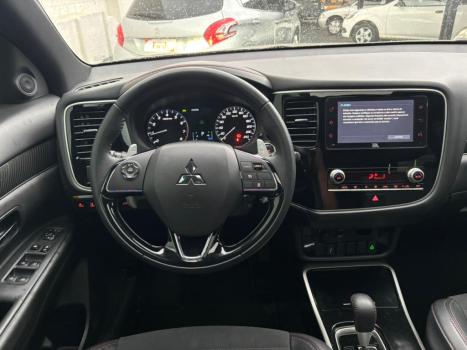 MITSUBISHI Outlander 3.0 V6 24V 4P HPE-S AWD AUTOMTICO, Foto 12