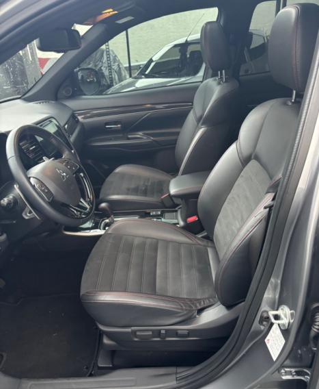 MITSUBISHI Outlander 3.0 V6 24V 4P HPE-S AWD AUTOMTICO, Foto 14
