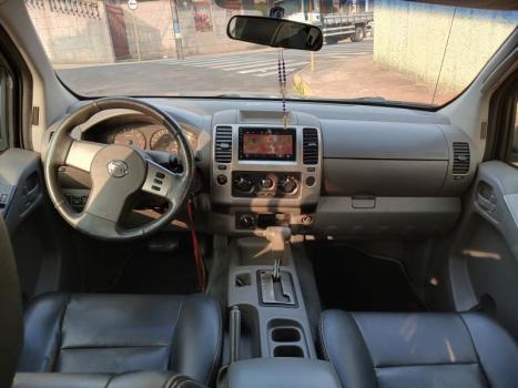 NISSAN Frontier 2.5 4X4 LE CABINE DUPLA TURBO DIESEL AUTOMTICO, Foto 6