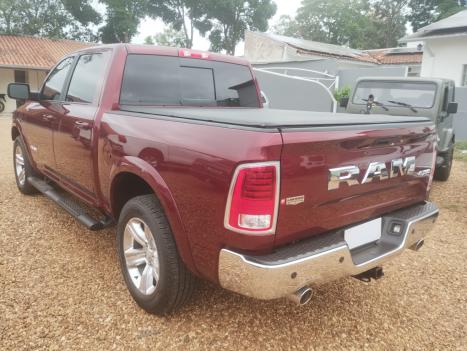 RAM 1500 5.7 V8 CLASSIC LARAMIE CABINE DUPLA 4X4 AUTOMTICO, Foto 8