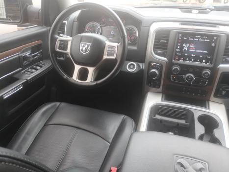 RAM 1500 5.7 V8 CLASSIC LARAMIE CABINE DUPLA 4X4 AUTOMTICO, Foto 10