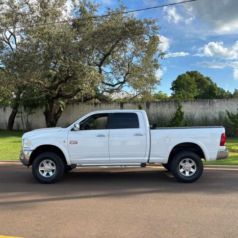 RAM 2500 6.7 I6 24V SLT CABINE DUPLA TURBO DIESEL LARAMIE 4X4 AUTOMTICO, Foto 3