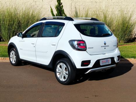 RENAULT Sandero 1.6 4P FLEX STEPWAY EASY-R AUTOMATIZADO, Foto 6