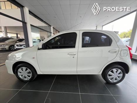 TOYOTA Etios Hatch 1.3 16V 4P FLEX X, Foto 5