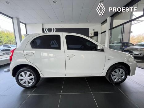 TOYOTA Etios Hatch 1.3 16V 4P FLEX X, Foto 6