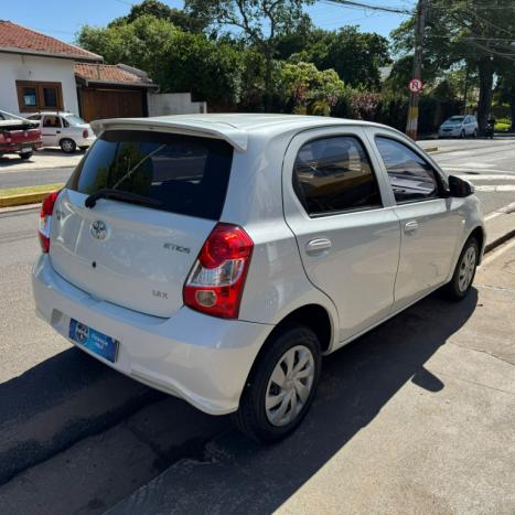 TOYOTA Etios Hatch 1.3 16V 4P FLEX X, Foto 20