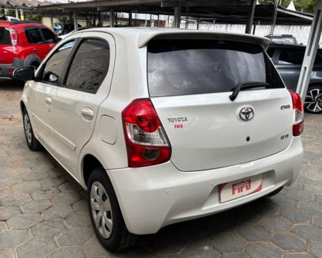 TOYOTA Etios Hatch 1.5 16V 4P FLEX XS AUTOMTICO, Foto 6