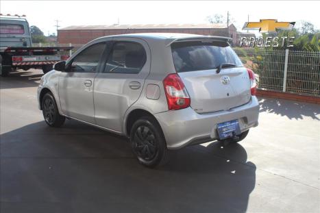 TOYOTA Etios Hatch 1.5 16V 4P FLEX XS AUTOMTICO, Foto 7