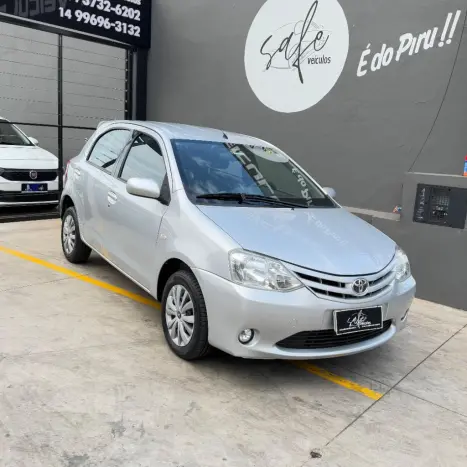 TOYOTA Etios Hatch 1.3 16V 4P FLEX XS, Foto 2